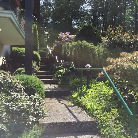 Διαμέρισμα Panorama Loft Im Schwarzwald Mit Spektakulaerer Aussicht, 3 Schlafzimmer, Direkt Am Waldrand, Grosser Garten, Nahe Baden-baden