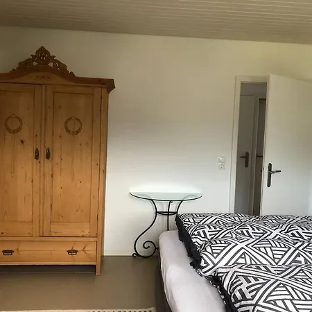 Panorama Loft Im Schwarzwald Mit Spektakulaerer Aussicht, 3 Schlafzimmer, Direkt Am Waldrand, Grosser Garten, Nahe Baden-baden Διαμέρισμα *